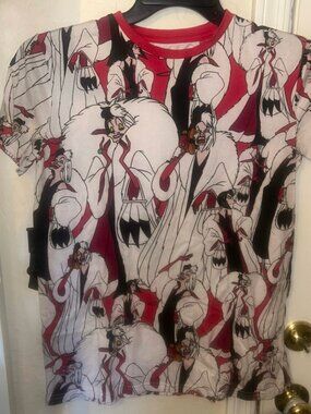 Cakeworthy Disney Cruella 101 Dalmatians All Over Print T-Shirt Small